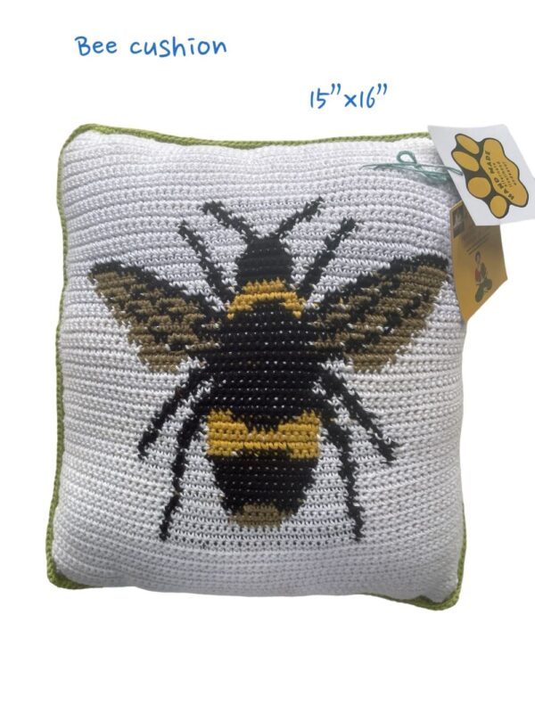 Crochet Bee cushion (Copy)